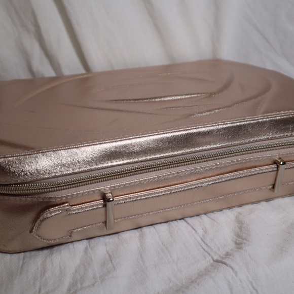 Lancome Holiday 2024 Rose Gold Case / CASE ONLY LIMITED EDITION - Picture 3 of 6